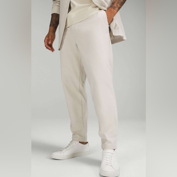 NWOT Lululemon Men’s New Venture Trouser *Pique Fabric/Natural Ivory-Size Small - Picture 1 of 13